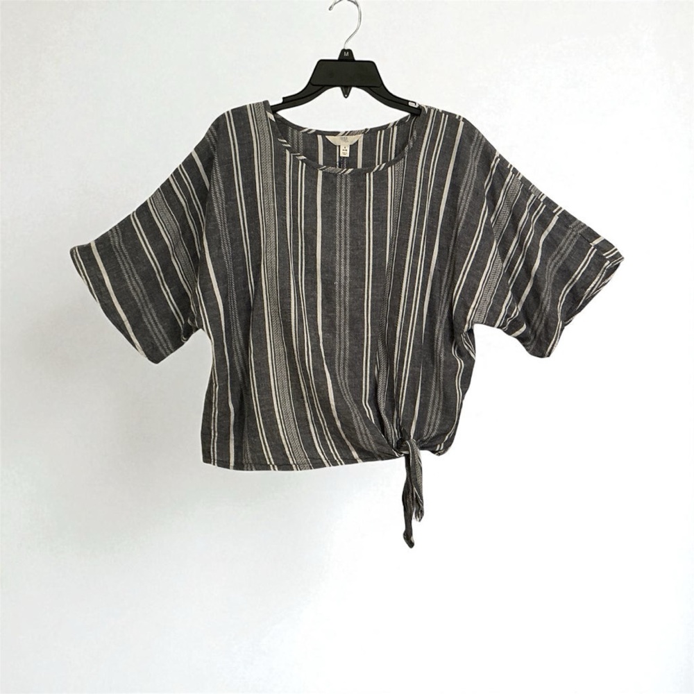 Time & Tru Womens Bat Winged Short Sleeved Striped Top S-